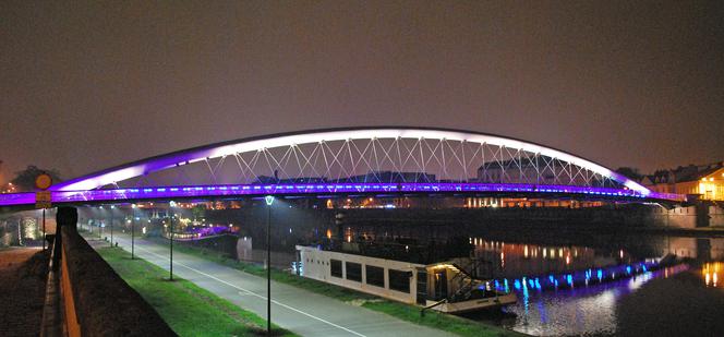 Kładka Bernatka, estakada Lipska-Wielicka i Tauron Arena Kraków zaświecą na fioletowo