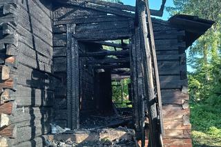 Tragedia w pow. kraśnickim. W domu ujawniono częściowo zwęglone zwłoki