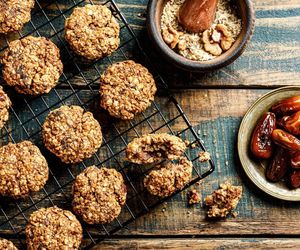 Najlepsze ciasteczka owsiane robię z dodatkiem tych suszonych owoców. Są w sam raz słodkie i pełne zdrowia 