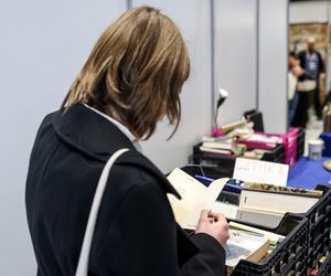 Targi Książki w Katowicach to okazja do zdobycia autografów pisarzy