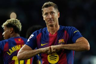 Robert Lewandowski stracił status nietykalnego! Hiszpańskie media nie mają wątpliwości przed hitem Barcelona - PSG w Lidze Mistrzów