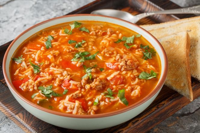 To idealna alternatywa dla klasyki. Rozgrzewająca i sycąca zupa na każdy dzień