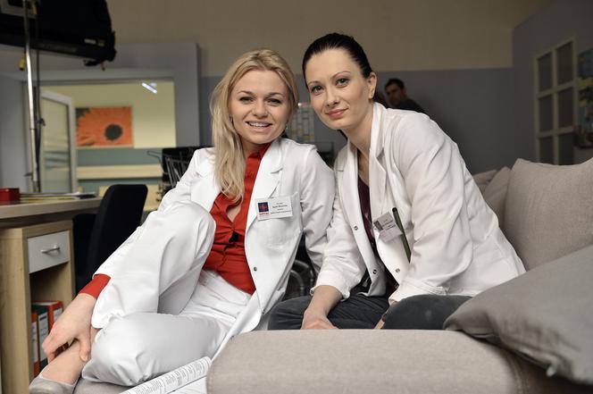 Na dobre i na złe. Agata (Emilia Komarnicka), Lena (Anita Sokołowska)