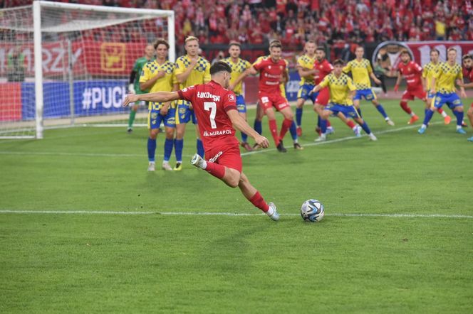 Elana Toruń - Widzew Łódź, zdjęcia z meczu 1/32 Fortuna Pucharu Polski. Święto kibiców przy ul. Bema