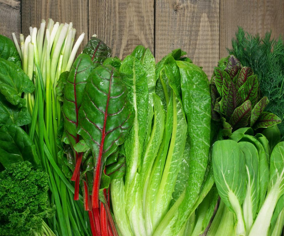 Witamina K w diecie. Co jeść, by wspomóc zdrowie kości?