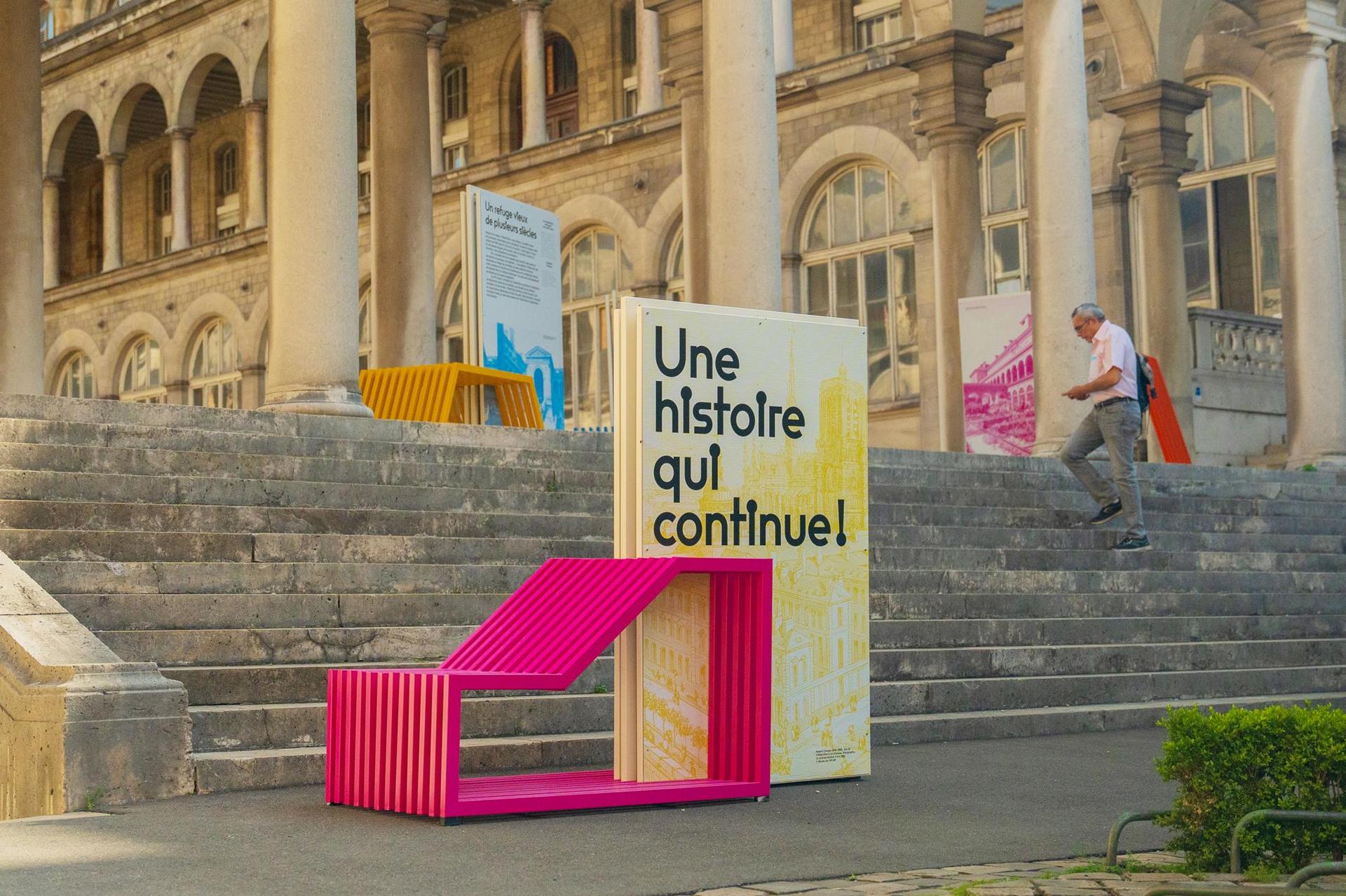 Instalacja Izabeli Bołoz na dziedzińcu paryskiego Hôtel-Dieu