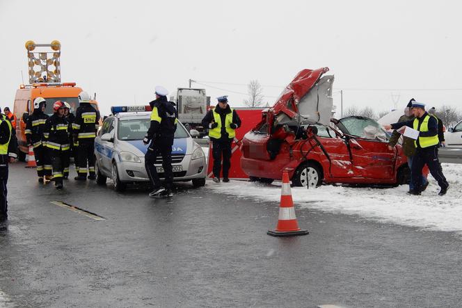 Tragedia pod Włocławkiem - policja i prokuratura badają sprawę