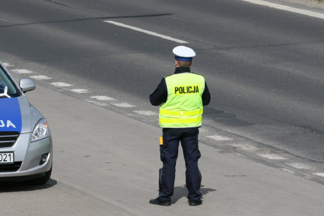 Policjanci będą kontrolować zarówno kierowców, jak i pieszych