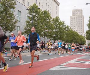 Uczestnicy Maratonu Warszawskiego 2025