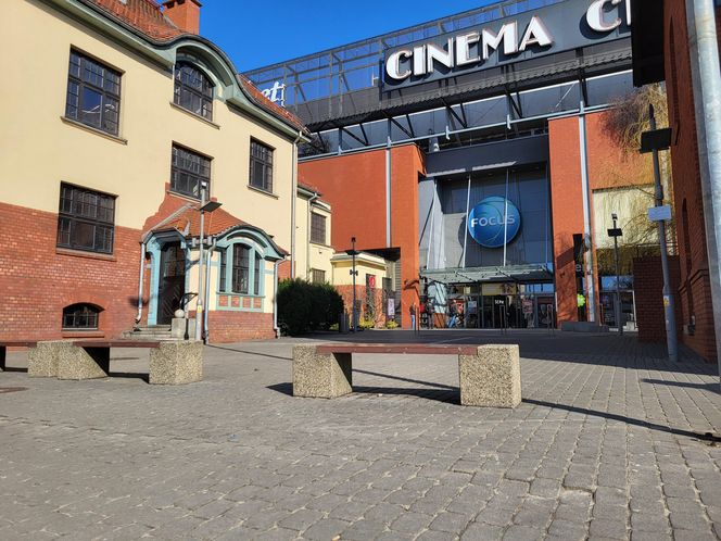 Kiedyś były tu Bydgoskie Zakłady Mięsne, teraz jest popularna galeria handlowa! Mało kto już o tym pamięta