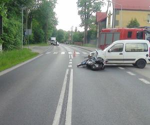 Wypadek z udziałem motocyklisty w Świerklańcu