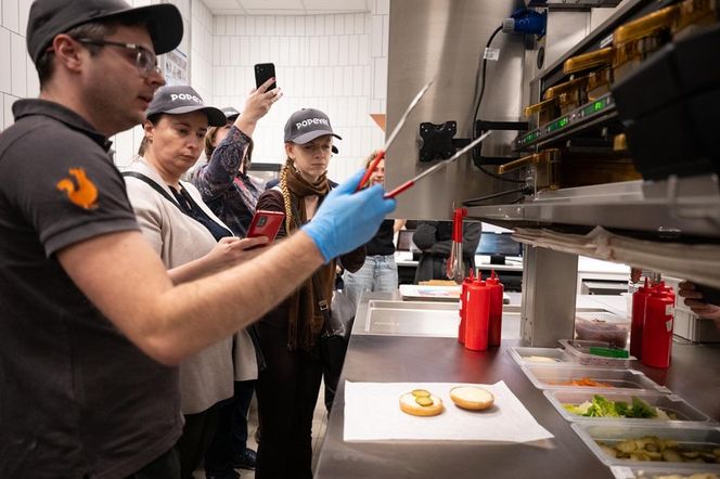 Otwarcie Popeyes w Galerii Katowickiej. Tak restauracja wygląda od środka