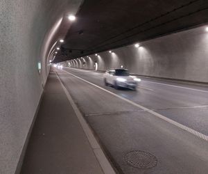 Tunel na zakopiance S7, pod Luboniem Małym 