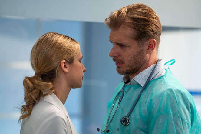 Na dobre i na złe, odcinek 961: Maks Beger (Tomasz Ciachorowski), Gloria (Aleksandra Grabowska)