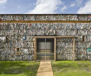 Przekierowanie, PH-Z2 Budynek z makulatury, Dratz&Dratz Architekten