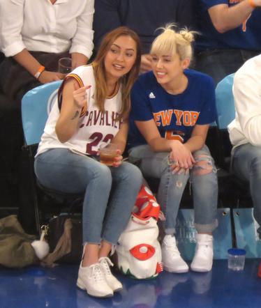 Miley Cyrus na meczu 2016