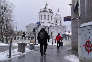 Ostrożnie na drogach i chodnikach! IMGW ostrzega przed oblodzeniem