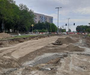 Poślizg na ważnej arterii Olsztyna. Przedłuży się remont ulicy Pstrowskiego