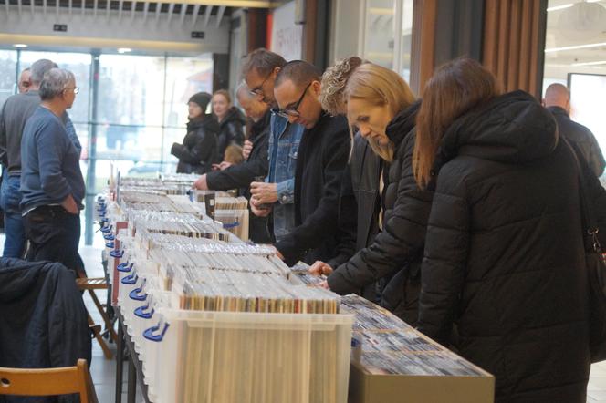 Giełda Płyt Winylowych w CH Rondo! Tu każdy znalazł coś dla siebie [ZDJĘCIA]