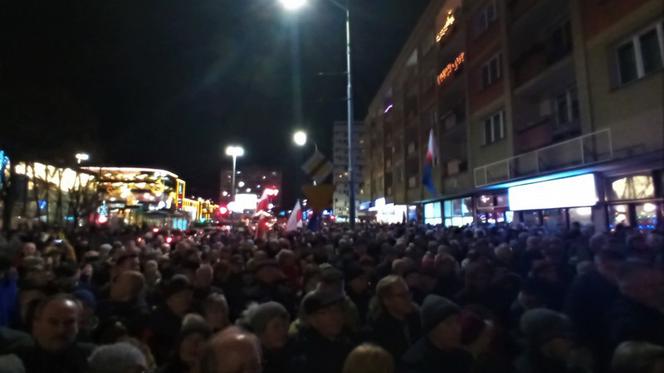 Manifestacja w obronie sądownictwa w Szczecinie
