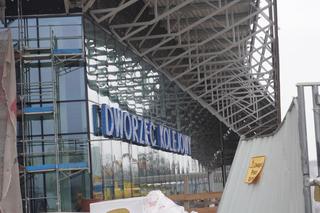 Dworzec Olsztyn Główny coraz bliżej. Postępują prace przy budynku oraz na peronach