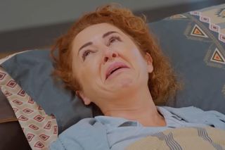 Bahar i Cavidan postanawiają zabić Hulyę.