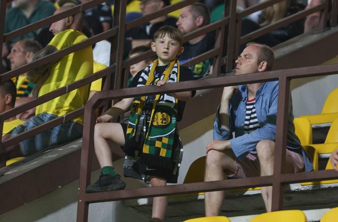 GKS Katowice kontra Stal Rzeszów na stadionie przy Bukowej. Padło osiem bramek! GieKSa trzecia w tabeli 1. Ligi