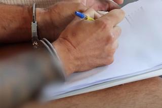 Handlowali samochodami, które nie istniały. Służby rozbiły grupę oszustów