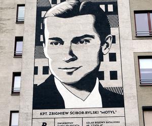 Generał Zbigniew Ścibor-Rylski ma mural w centrum Warszawy