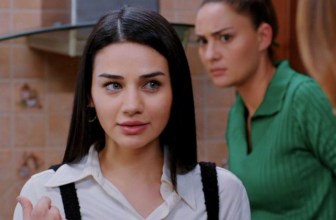 Miłość i nadzieja, odcinek 305. Bahar, Yildiz