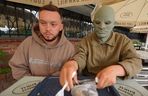 Książulo z wizytą w Częstochowie. Odwiedził bar przy Jasnej Górze