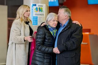 Na Wspólnej, odcinek 4002: Pożegnanie Marii Zięby na lotnisku! Tak Bożena Dykiel zniknie z serialu - ZDJĘCIA