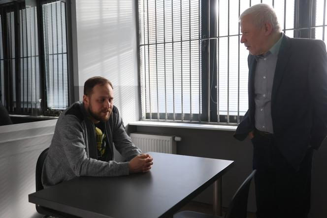 Na Wspólnej, odc. 3469: śledczy Konopka (Andrzej Franczyk), Paweł (Grzegorz Kwiecień)