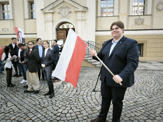 Wiec zwolenników Rafała Trzaskowskiego w Lesznie 