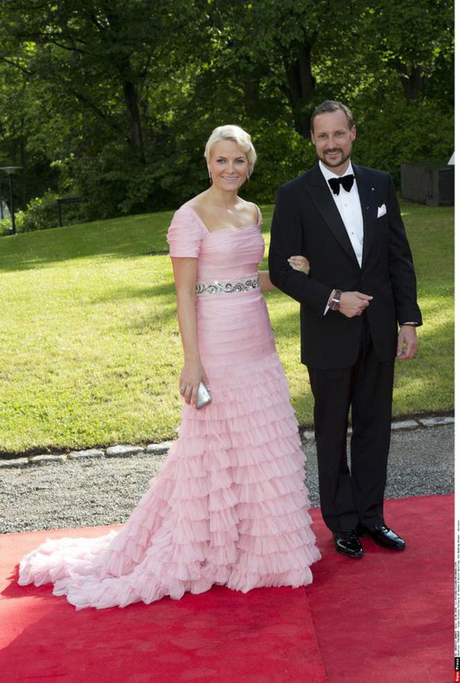 Książę Haakon z Norwegii z żoną księżniczką Mette-Marit 