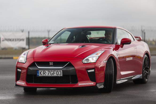 Bridgestone Weather Control A005 - Nissan GTR