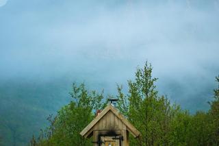 Wędzarnia drewniana