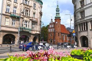 Kościół klarysek potrzebuje dużego remontu. Sypią się dach i ściany najstarszego bydgoskiego zabytku