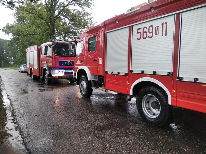 Poważny wypadek na trasie Sobiechy - Ołownik. BMW całkowicie zniszczone! [ZDJĘCIA]