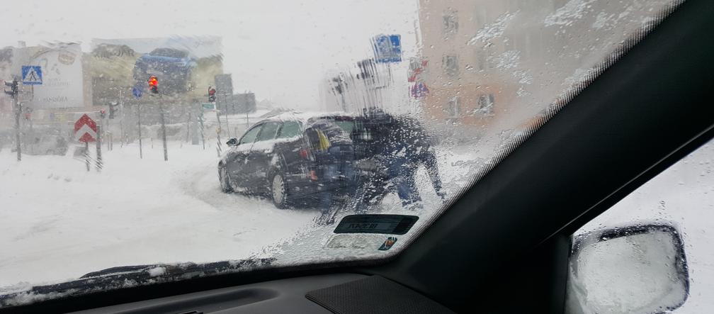 Fatalna sytuacja w Białymstoku. Miasto pod śniegiem