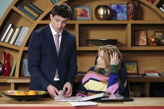 Barwy szczęścia, odcinek 2820: Karolina (Marta Dąbrowska), Justin (Jasper Sołtysiewicz)