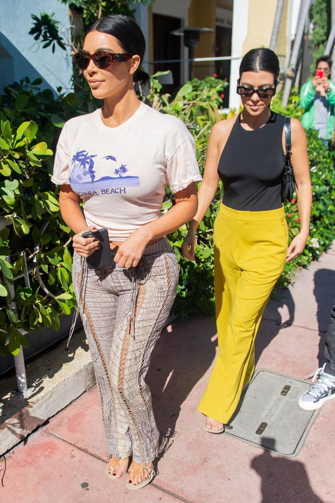 Kim Kardashian i Kourtney Kardashian 