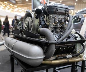  Czerwone ferrari warte 2,5 miliona euro w Poznaniu.