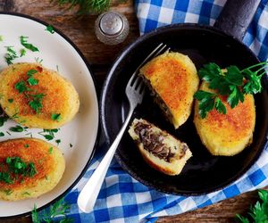 Pyrowce to idealne danie na chłodniejsze dni. Ziemniaki w nowej odsłonie, z bajecznym nadzieniem