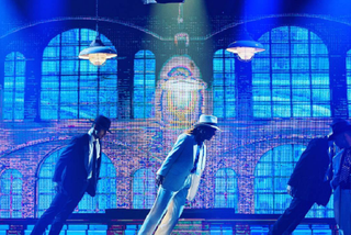 Joanna Jabłczyńska jako Michael Jackson w TTBZ. 'Król żyje'