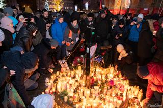 Kraków solidarny z Gdańskiem. Tłumy na marszu milczenia [ZDJĘCIA]