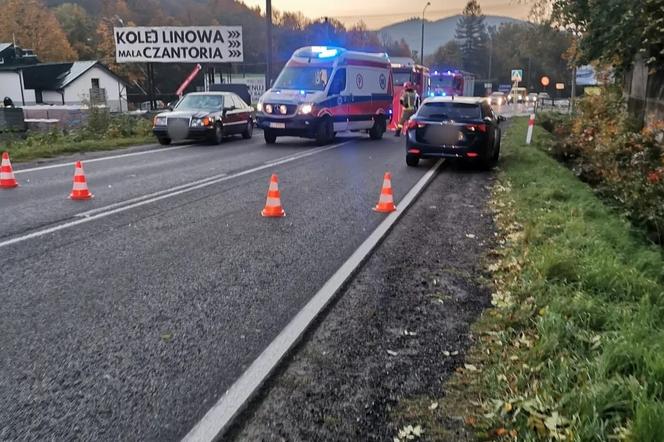 Tragedia w Ustroniu. W szpitalu w Katowicach zmarł 15-latek potrącony przez mercedesa na przejściu dla pieszych