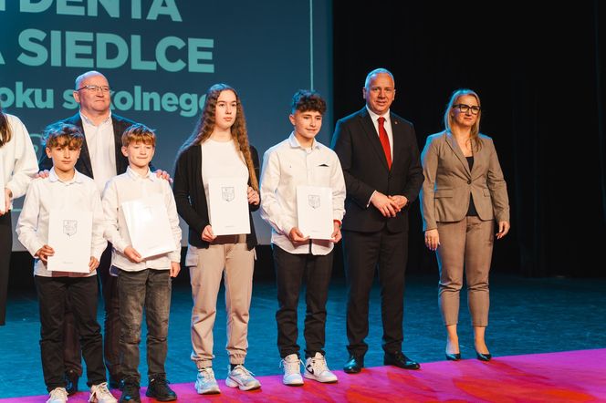 Blisko 700 najzdolniejszych siedleckich uczniów z nagrodami za dokonania w nauce!