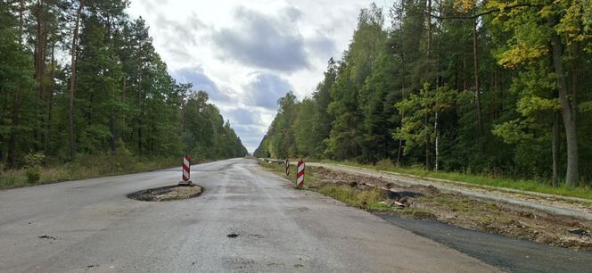 Remont drogi Tychów Stary - Starachowice (październik 2025)