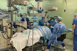 Specjaliści ratują wzrok pacjentom. W Katowicach przeprowadzono innowacyjne zabiegi leczenia jaskry i zaćmy